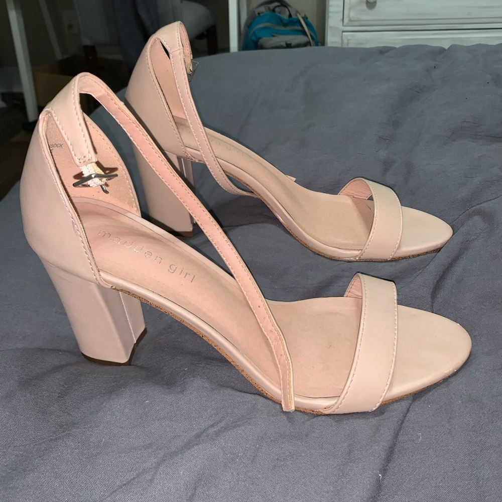 Madden girl pumps
